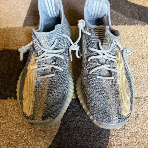 Yeezy 350 Ash Blue